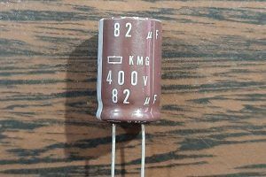 NIPPON 400V 82uF - خازن 400 ولت 82 میکرو فاراد سری KMG