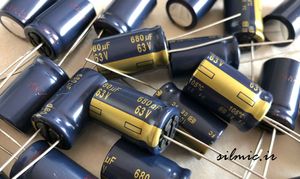 خازن های فای 680 میکرو فاراد 63 ولت سری FC پاناسونیک سری آدیو low impedance