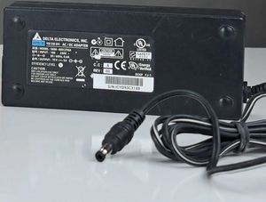 آداپتور بین راهی 15 ولت 5 آمپر SMM-40012-TLA - ESC Market