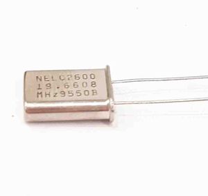 کریستال 19.6608MHZ پایه دار، بسته بندی HC-49U