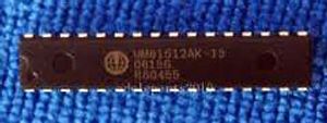 UM61512AK – DIP