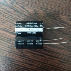 CAP 50V 2200uF – خازن 50 ولت 2200 میکرو فاراد (کپی)