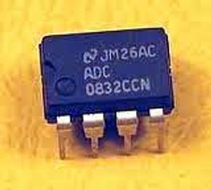 ADC0832CCN – DIP