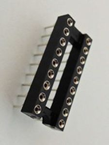 IC SOCKET-18P-M