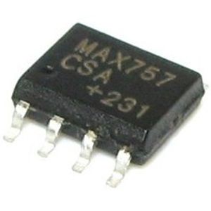 MAX757CSA – SMD