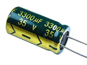 3300UF-35V