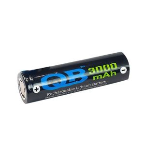 باتری لیتیوم یون 18650 شارژی 3.7 ولت 3000mAh برند QB
