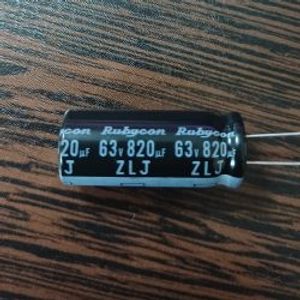 Rubycon 63V 820uf - خازن الکترولیت 63 ولت 820 میکرو فاراد سری ZLJ - ابعاد 30 * 12.5