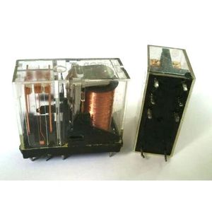 رله کتابی 12 ولت 5 آمپر 2 کنتاکت 8 پایه امرن OMRON G2R-2