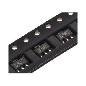 ترانزیستور قدرت SMD مدل 2SD882 تیپ NPN ولتاژ 30V جریان 3A پکیج SOT-89