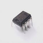 IC 24C04 DIP