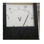 ولت متر ، Voltmeter