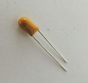 1UF/35V   T