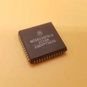 MC68230FN8