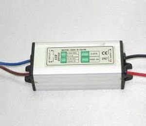 درایور ال ای دی 8تا 12وات ضدآب