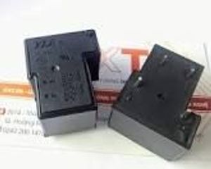 رله 12 ولت 1کنتاکت 30 آمپر 6 پایه T شکل