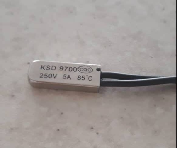 ترموسوئیچ 85 درجه فلزی KSD9700