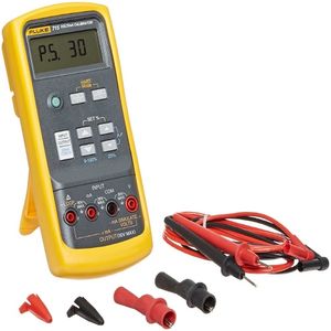 کالیبراتور ولتاژ و جریان فلوک مدل FLUKE 715